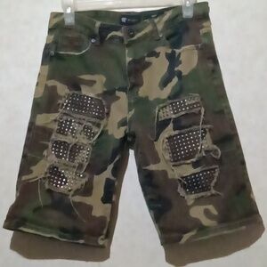 Waimea skinny fit camouflage shorts size 20